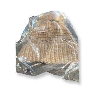NEW Express beanie with Pom….sooooo cute!!